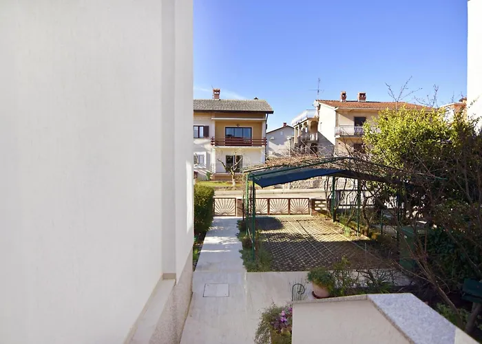 With Parking Space - 22482 아파트 우마그